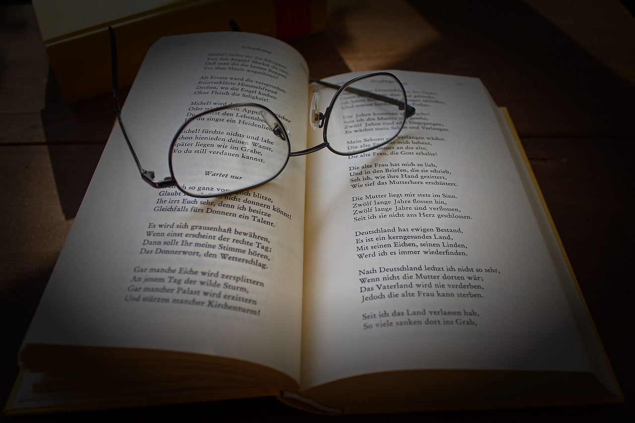 最新諾貝爾文學(xué)獎(jiǎng)得主，榮耀與責(zé)任并存