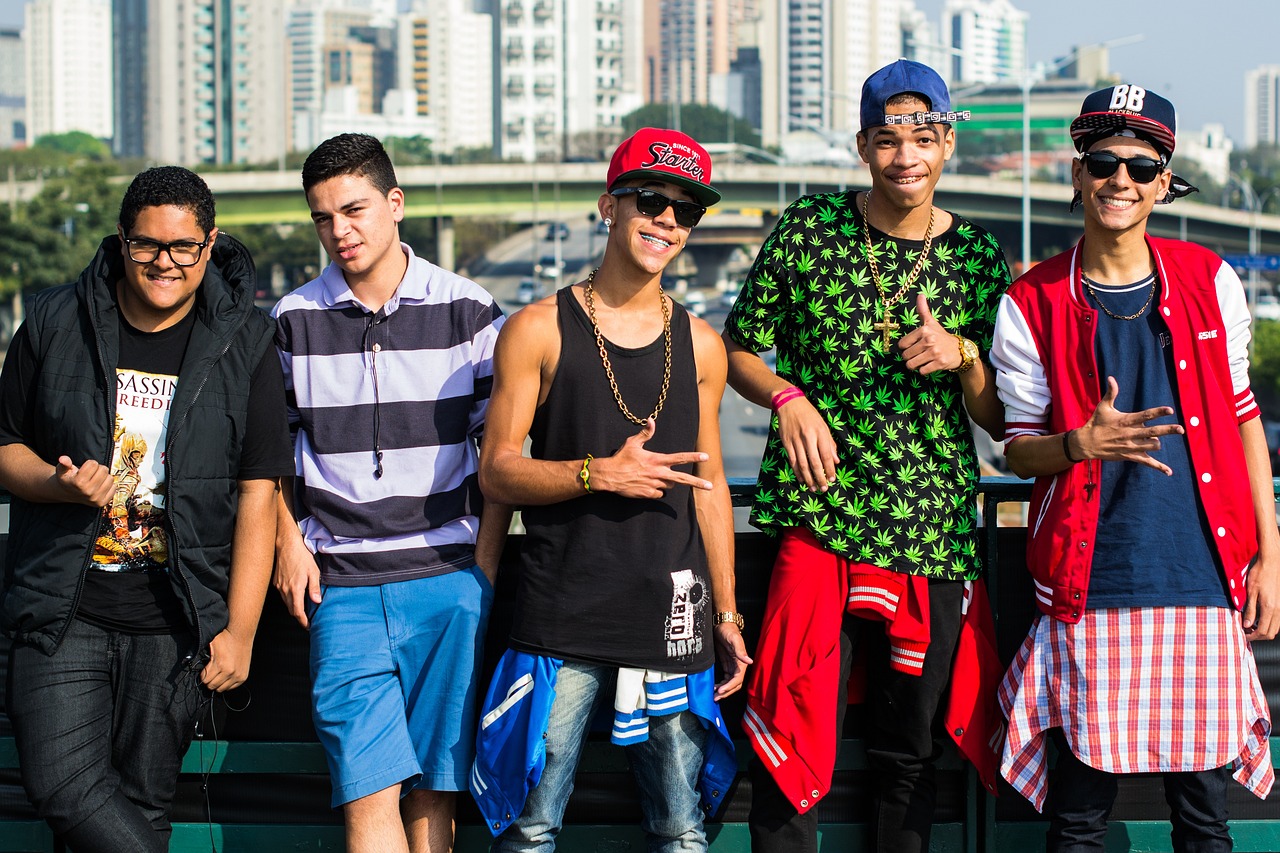 韓頭像最新最潮森系風(fēng)格，時尚與自然的完美融合風(fēng)采展露頭角