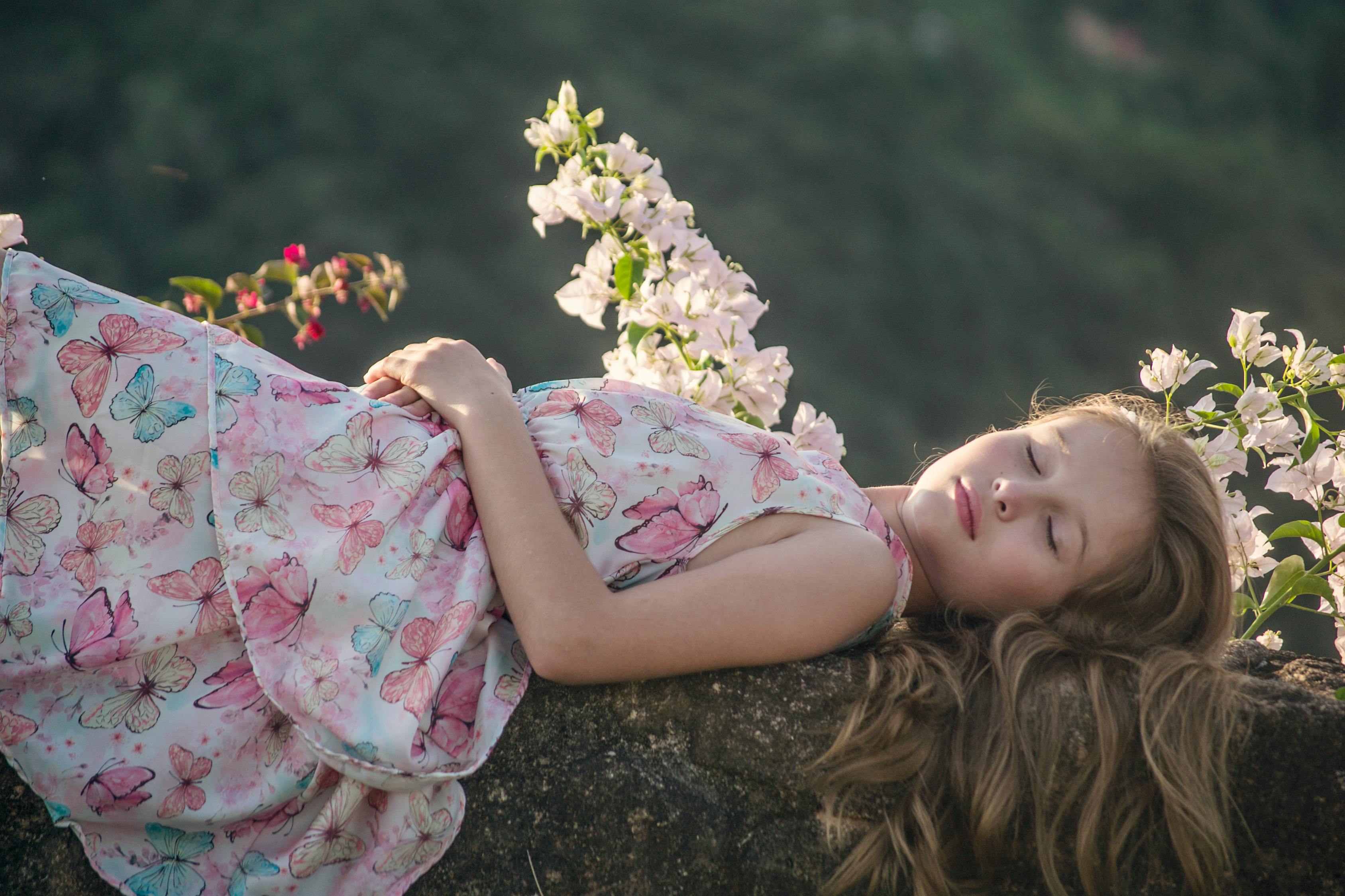 原千惠最新寫(xiě)真照，綻放的美麗青春活力