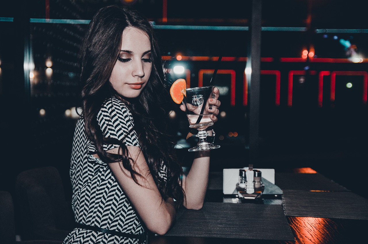 QQ頭像女生2017最新版動(dòng)漫，時(shí)尚與個(gè)性的完美融合