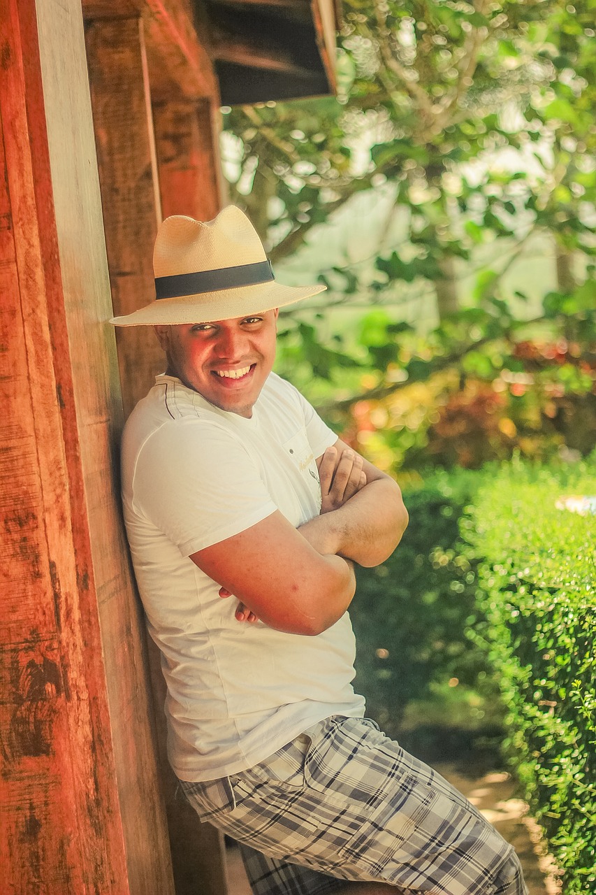 王寶強與岳云鵬攜手演繹的最新電影，笑中帶淚的情感交織之旅