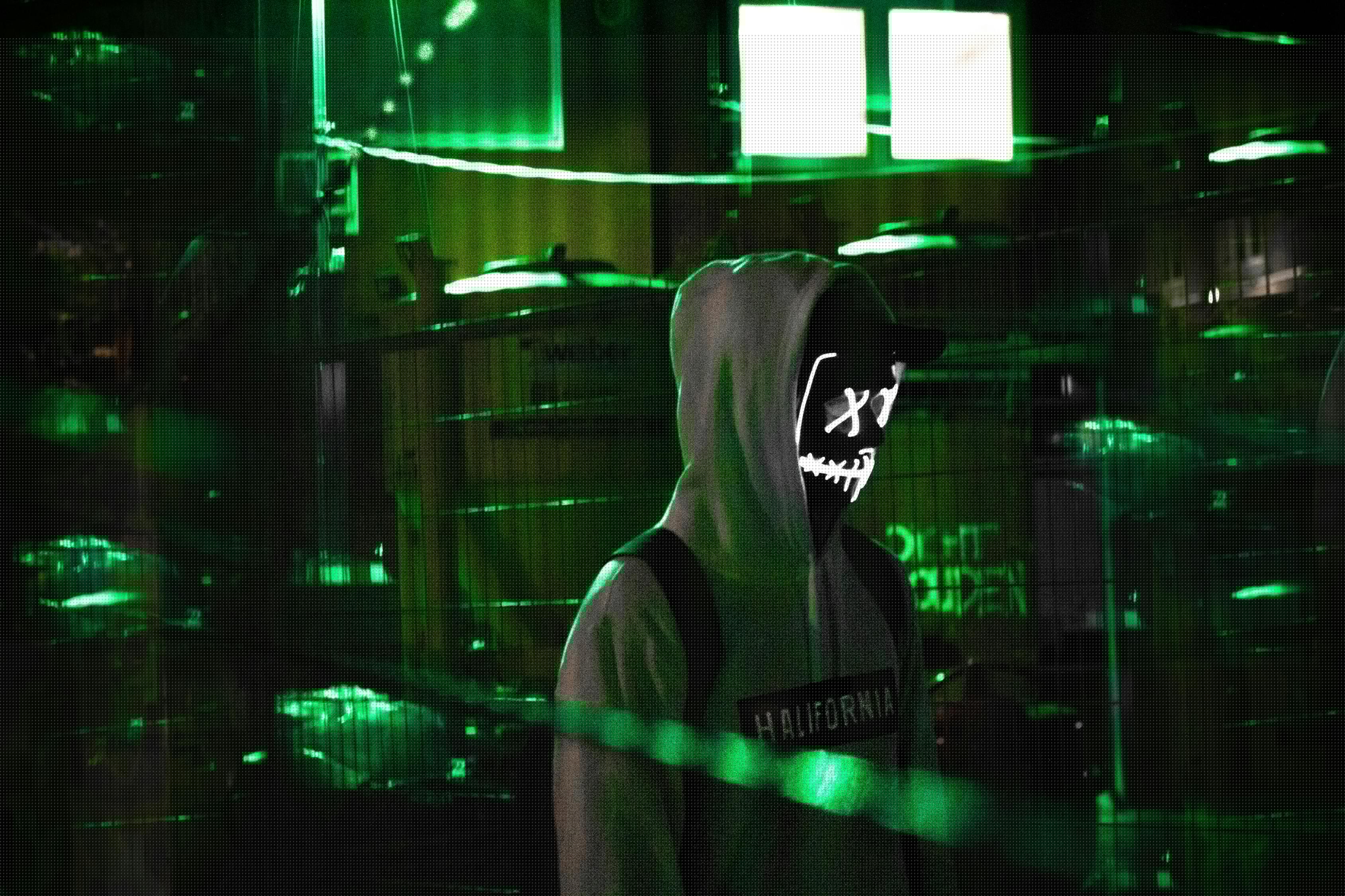 探索美的無限可能，絕色中出最新